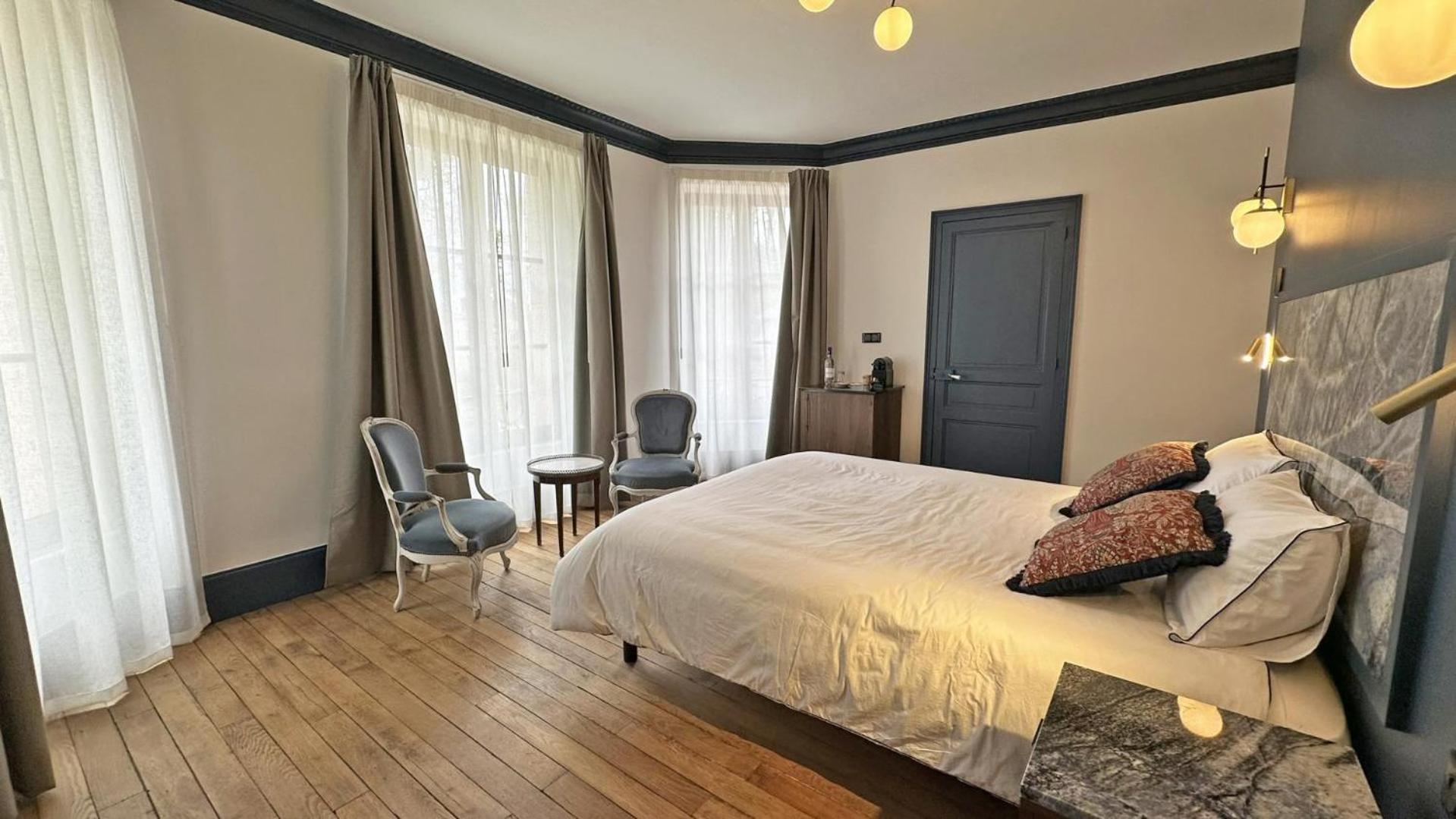 Le Manoir Des Perrieres Panzió Rochechouart Kültér fotó
